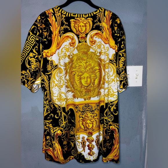 Size 3xl ~ mildly used ~ silk material - Picture 5 of 6